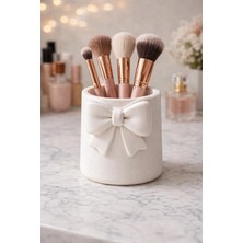 Lysia Accessory Fiyonklu Makyaj Fırçası Düzenleyici – Dekoratif Masaüstü Organizer - 3D Baskı