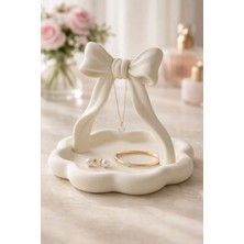 Lysia Accessory Fiyonklu Takı Standı – Dekoratif 3D Baskı Kolye & Bileklik Düzenleyici Organizer