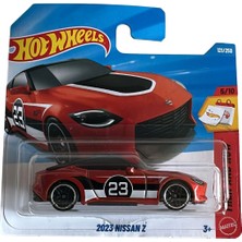 Hot Wheels 2023 Nissan Z Metal Gövde ile Detaylı Tasarım ve Yarış Teması Ölçekli Model