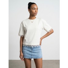 Dilvin 32826 Dantel Detaylı Kısa Kollu T-Shirt-Ekru