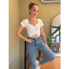 Ali Butik Ekru Önü Büzgülü Crop Tişört