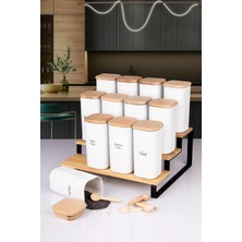 Nyl Home 12'li Standlı Doğal Ahşap Vakumlu Kapaklı Porselen Görünümlü Akrilik Baharatlık 300ML Etiket Kaşıklı