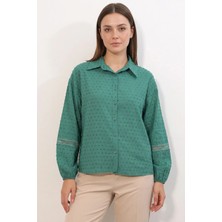 Kadın Dantel Detaylı Kol Oversize Zümrüt Yeşili Gömlek
