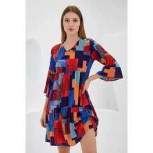 Kadın Yuvarlak Yaka Beli Büzgülü Kısa Kol Papatya Desenli Viskon Kırmızı Elbise
