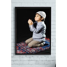 TeknoKapsül (PSTER10845) Dua Eden Çocuk Çerçeveli Tablo (50X70CM)