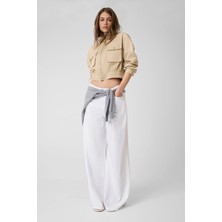 Guess Juliane Fonksiyonel Kargo Cepli Kadın Bej Ceket W6YL20W2910-A117