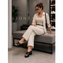 Lionza Dolgu Topuklu Şık Rahat Terlik