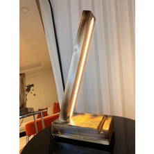 Doğal Ahşap LED Masa Lambası 60 cm Kumandalı Dimmerli Parlaklık Ayarlı Fonksiyonlu Pürmüz Yakma Gövdeli Modern Dekoratif Iç Mekan Gece Lambası Abajur
