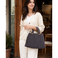 Orbit El Yapımı El Örgüsü Kadın El Çantası Antrasit Gri Dikey Dokulu Ahşap Boncuk Detaylı Butik Tasarım Şık Günlük Örgü Çanta 30X22 cm Tutamaç 30 cm