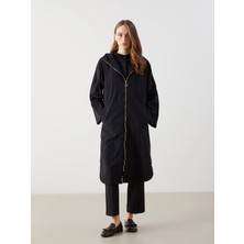 LC Waikiki Lcwaıkıkı Classic Siyah Kapüşonlu Düz Oversize Kadın Tunik