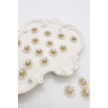 Hobi Dünyası Evim 3 Adet Çok Yapraklı Çiçek Desenli Inci Gold Kristal Detaylı Çok Amaçlı Broş Abiye, Düğme, Elbise, Kahve Bardağı, Sunum Peçetesi