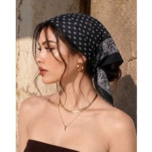 Revam Collection Siyah Retro Desenli Fular Bandana Şal Saten Pamuk Malzeme ile Şık Günlük Kombinler İçin