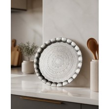 Fair Home Gümüş Renk Motifli Sac Metal Yuvarlak Lüks Servis-Tepsisi – 35 cm