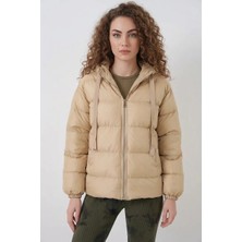 buğrahayalin Kadın Kapşonlu Vizon Mont