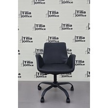 Tiliaoffice Maki Kuaför Çalışma Koltuğu - Siyah | Deri | Siyah Yonca Tekerlekli Ayak