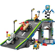 4 Adet LEGO City Limit Yok Yarış Rampası 60462