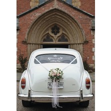 Lora Wedding Gelin Arabası Cam Yazısı İsme Özel 38cm Siyah | Çiçek Desenli, “Wedding Day” ve İsimleriniz Yazılı Düğün, Nikah, Nişan İçin Araba Cam Yazısı Sticker, Folyo, Vinil
