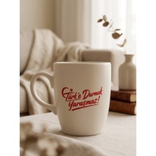 Palto Tasarım Türk'e Durmak Yaraşmaz! Krem Oval Kupa - Hediyelik Kupa Fincan Mug