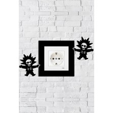 Mikasso Elektrik Çarpan Çocuk Tasarım Priz Çerçevesi (Iç Ölçü 8,4x8,4 Cm) Dekoratif Priz - Anahtar Çerçevesi