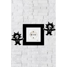 Mikasso Elektrik Çarpan Çocuk Tasarım Priz Çerçevesi (Iç Ölçü 8,4x8,4 Cm) Dekoratif Priz - Anahtar Çerçevesi