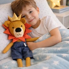 Capella Toys Oyuncak Bebek Aslan Lio %100 Pamuk El Yapımı Pamuklu Oyun ve Uyku Arkadaşı Bez Bebek Hediye Kutulu