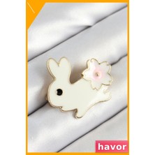 Havor Krem Tavşan Figürlü Mineli Çiçek Detaylı Kadın Broş