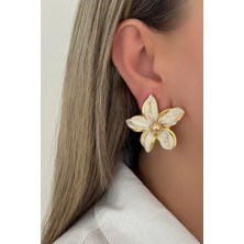 Nuva Atelier Petal Beyaz Küpe