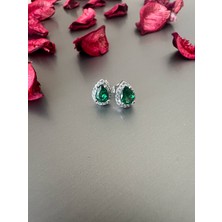 Zeta Jewel 925 Ayar Gümüş Zümrüt Taşlı Çivili Kadın Küpe