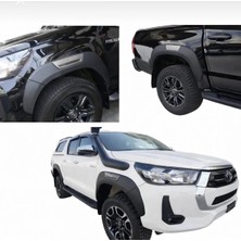 TMZ Garage 2021 ve Üzeri Toyota Hilux Dodik Seti Çamurluk Kaplama Kabartma Ithal Ürün