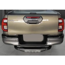 TMZ Garage Toyota Hilux 2015+ “hılux” Yazılı Arka Tampon Koruma Demiri | Siyah Arka Koruma Barı – Demir