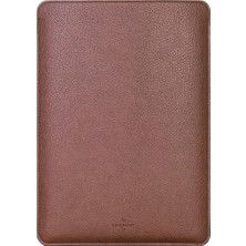 Pro 16" Inç [2021-2024] - Su Geçirmez Deri Laptop Kılıfı (Koyu Kahverengi)