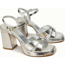 Foreversoles Kadin Gumus Platform Kalin Topuklu Sandalet Metalik Strappy Abiye Ayakkabi