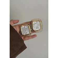 OkkoStore Beyaz Mineli Büyük Kareli 2'li Küpe