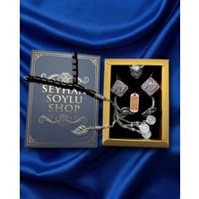 Seyhan Soylu Shop - Special Seri Kitap Kutulu Takı Seti ve Tesbih Kombini - Kolye Küpe Special Tasarım Bileklik Yüzük 5 Parça Otantik Hediyelik - Doğum Günü Yıl Dönümü Şık Hediye