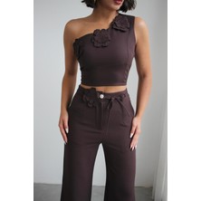 Ded Collection Kadın Çiçek Detaylı Tek Omuz Crop Bluz & Yüksek Bel Bol Paça Pantolon Takım