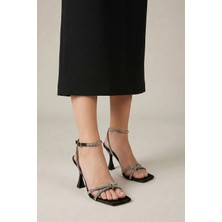 Nemesis Shoes Scarlett Kadın Topuklu Abiye Sandalet Siyah Saten