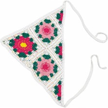 Sibel Günay Butik El Örgüsü Çiçek Motifli Üçgen Saç Bandanası – Bohem Yazlık Bandana