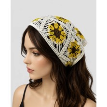 Sibel Günay Butik El Örgüsü Çiçek Motifli Üçgen Saç Bandanası – Bohem Yazlık Bandana