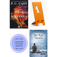 Pegasus Şafak Sökerken - Sis Çökerken Serisi 2. Kitap + Telefon Tutucu + Bir Kar Tanesi