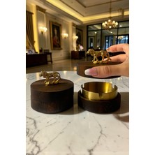 GİSVOL 2li Set Ahşap Aslan Figürlü Metal Dekoratif Kül Tablası Masa Üstü Küllük Koyu Gold Aslan
