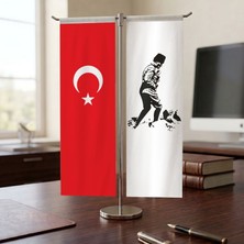 Punto Dizayn Mustafa Kemal Atatürk ve Türk Bayrağı Kırlangıç T tipi Masa Bayrak Takımı