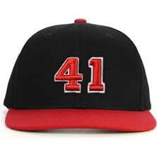 PataCute 41 Numara Kabartmalı Snapback Şapka