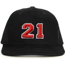 PataCute 21 Numara Kabartmalı Snapback Şapka