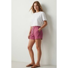 elemge Gül Kurusu Pike Dokulu Soft Touch Kumaş Rahat Kalıp Beli İpli Kadın Şort Günlük Basic Regular Fit Cepli Normal Bel Esnek İnce Ev Şortu
