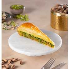 Emmoğlu Baklava Havuç Dilimi Fıstıklı Baklava