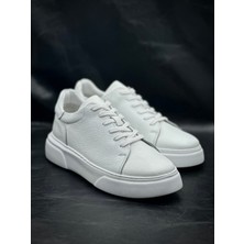 Derify Hakiki Deri Beyaz Erkek Spor Ayakkabı Ortopedik, Hafif ve Rahat Tabanlı, Şık & Trend Günlük Sneaker