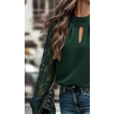 Deluxe Takı ve Giyim Kadın Uzun Kollu Göğüs Pencere Detay Yaka Boğazlı Kolları Tüllü Sandy Bluz
