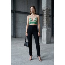 Deslorsque Kadın Beyaz V Yaka Yeşil Süngerli Örme Triko Bralet Crop Büstiyer