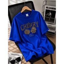 Enb1r Moda Kadın Saks Mavi Baskılı Cherry Leopar Desenli Bisiklet Yaka Rahat Kalıp Premium Basic T-Shirt