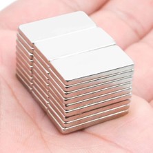 My Best Store 100 Adet 20X10X2 mm Neodyum Mıknatıs Köşeli Magnet N35 Nikel Kaplama Güçlü Kaliteli Dayanıkl
